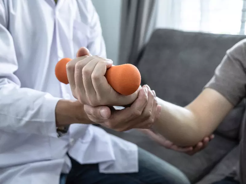 Arthritis Treatment Near Me in Bonita Springs, FL. Custom Therapeutic Exercise Plan for Arthritis Pain Relief.